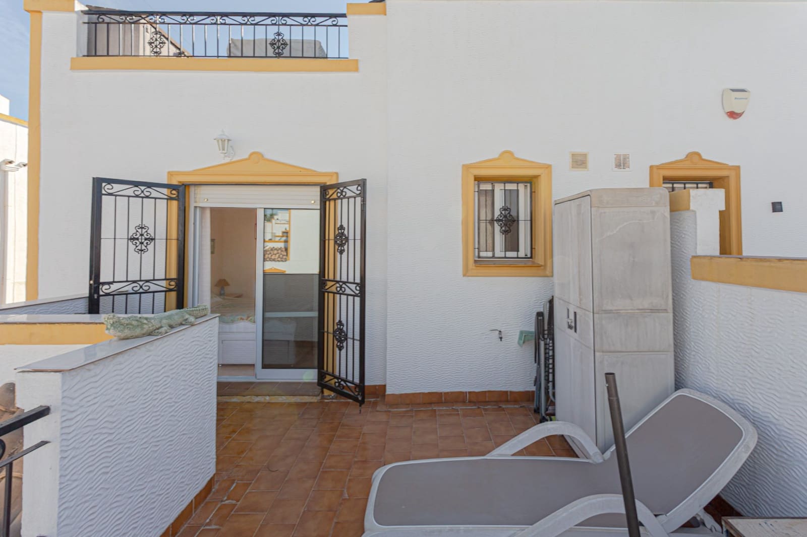 3 bedroom Villa for sale in Orihuela Costa - € 185,000 (Ref: 9419532)