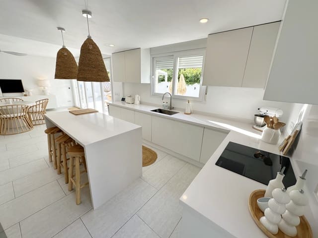 4 soveværelse Villa til salg i Mar Menor Golf Resort, Torre-Pacheco - € 585.000 (Ref: 9419533)