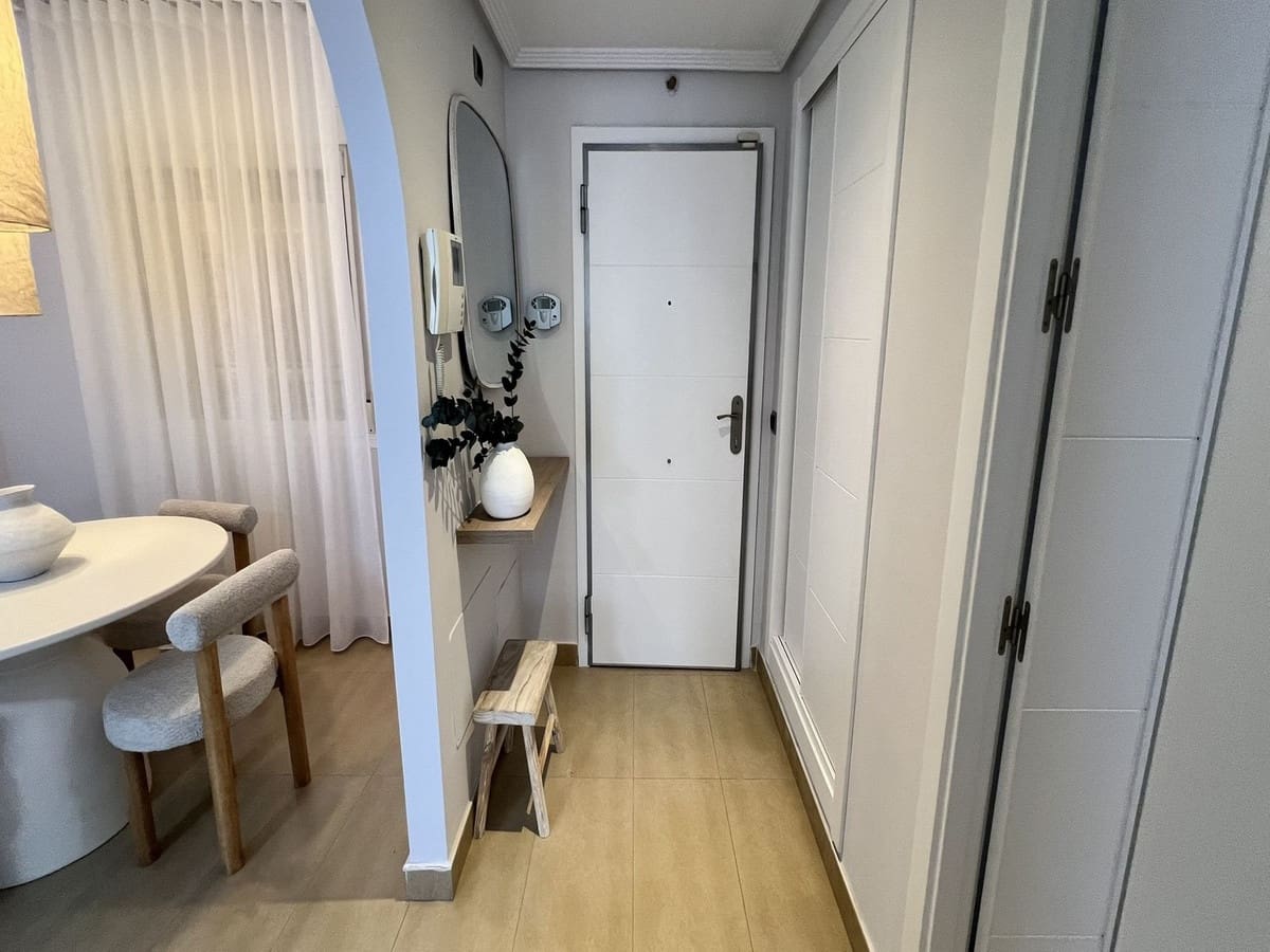 Apartamento de 1 habitación en Los Alcázares en venta con piscina garaje - 110.000 € (Ref: 9422249)