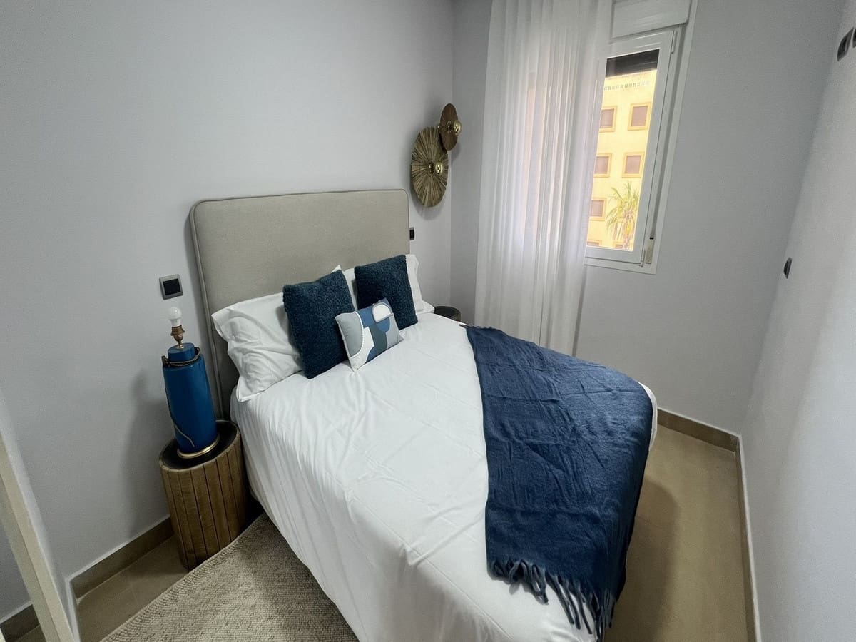 Apartamento de 1 habitación en Los Alcázares en venta con piscina garaje - 127.500 € (Ref: 9422249)