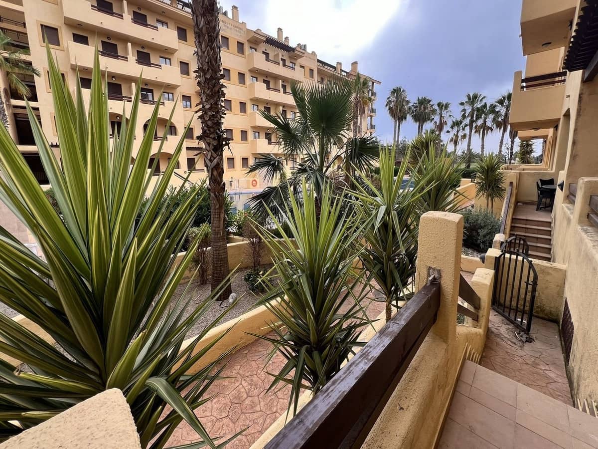 2 Zimmer Apartment zu verkaufen in Los Alcazares mit Pool Garage - 129.300 € (Ref: 9422250)