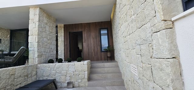 3 bedroom Villa for sale in Dolores with pool garage - € 350,000 (Ref: 9422254)