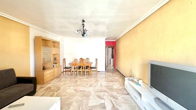 Apartamento de 2 habitaciones en Playa del Acequión, Torrevieja en venta - 155.900 € (Ref: 9422257)