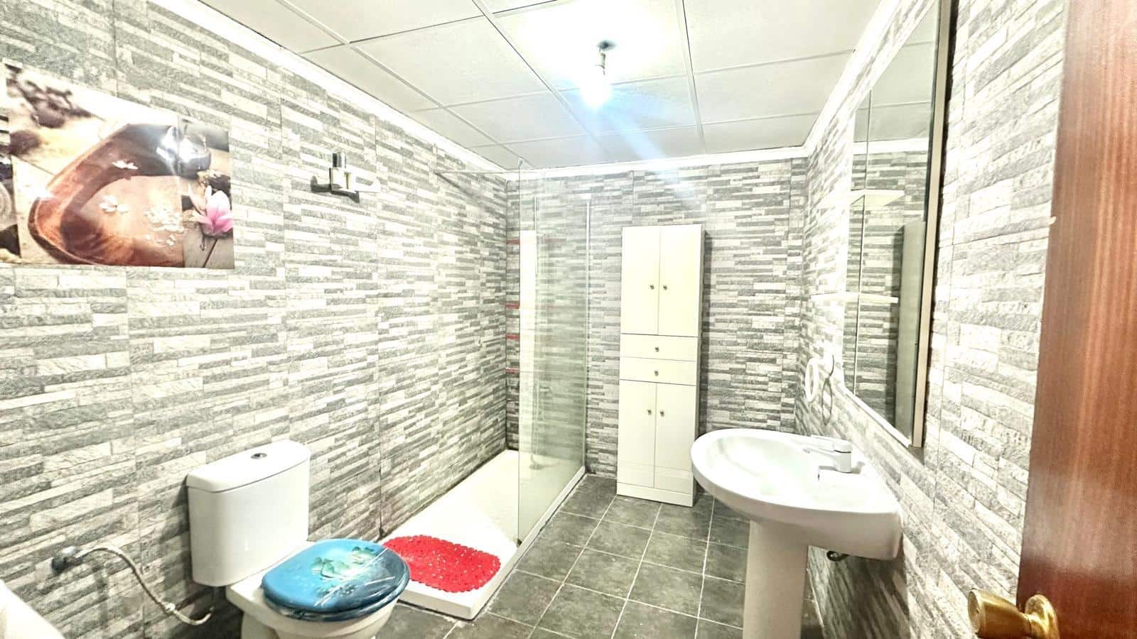 Apartamento de 2 habitaciones en Torrevieja en venta - 155.900 € (Ref: 9422257)