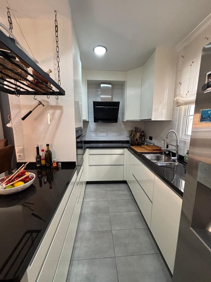 3 makuuhuone Huoneisto myytävänä paikassa Torrevieja - 235 000 € (Ref: 9424398)