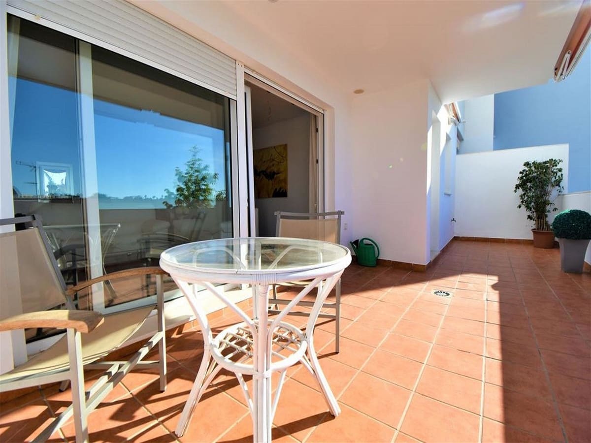 3 soveværelse Lejlighed til salg i Benalmadena Costa med swimmingpool - € 475.000 (Ref: 9427055)