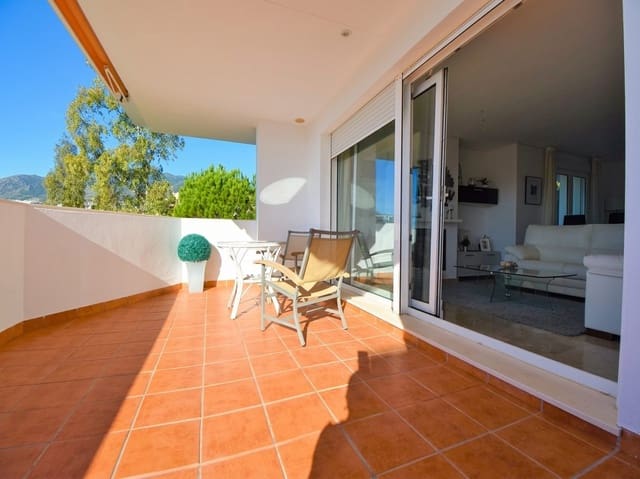 3 bedroom Apartment for sale in Benalmadena Costa, Benalmádena with pool - € 475,000 (Ref: 9427055)