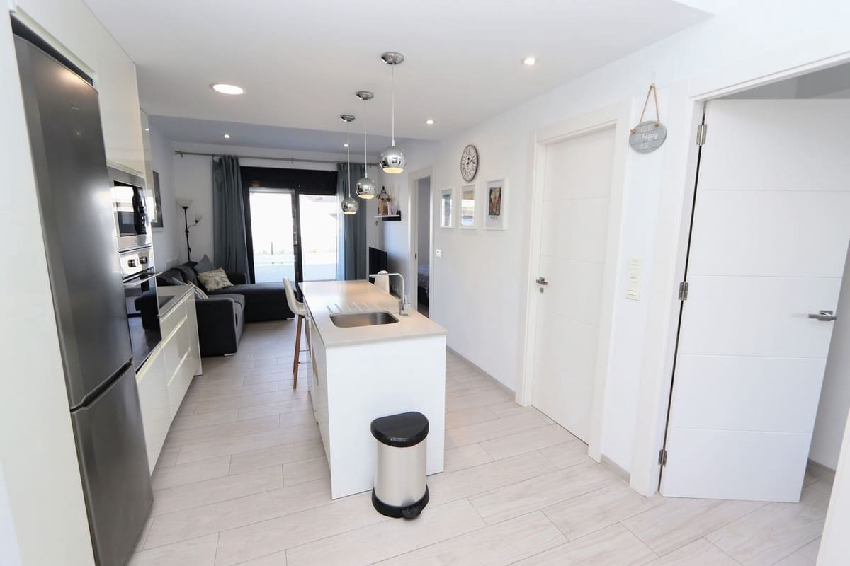 2 bedroom Apartment for sale in San Pedro del Pinatar with pool garage - € 259,995 (Ref: 9427056)