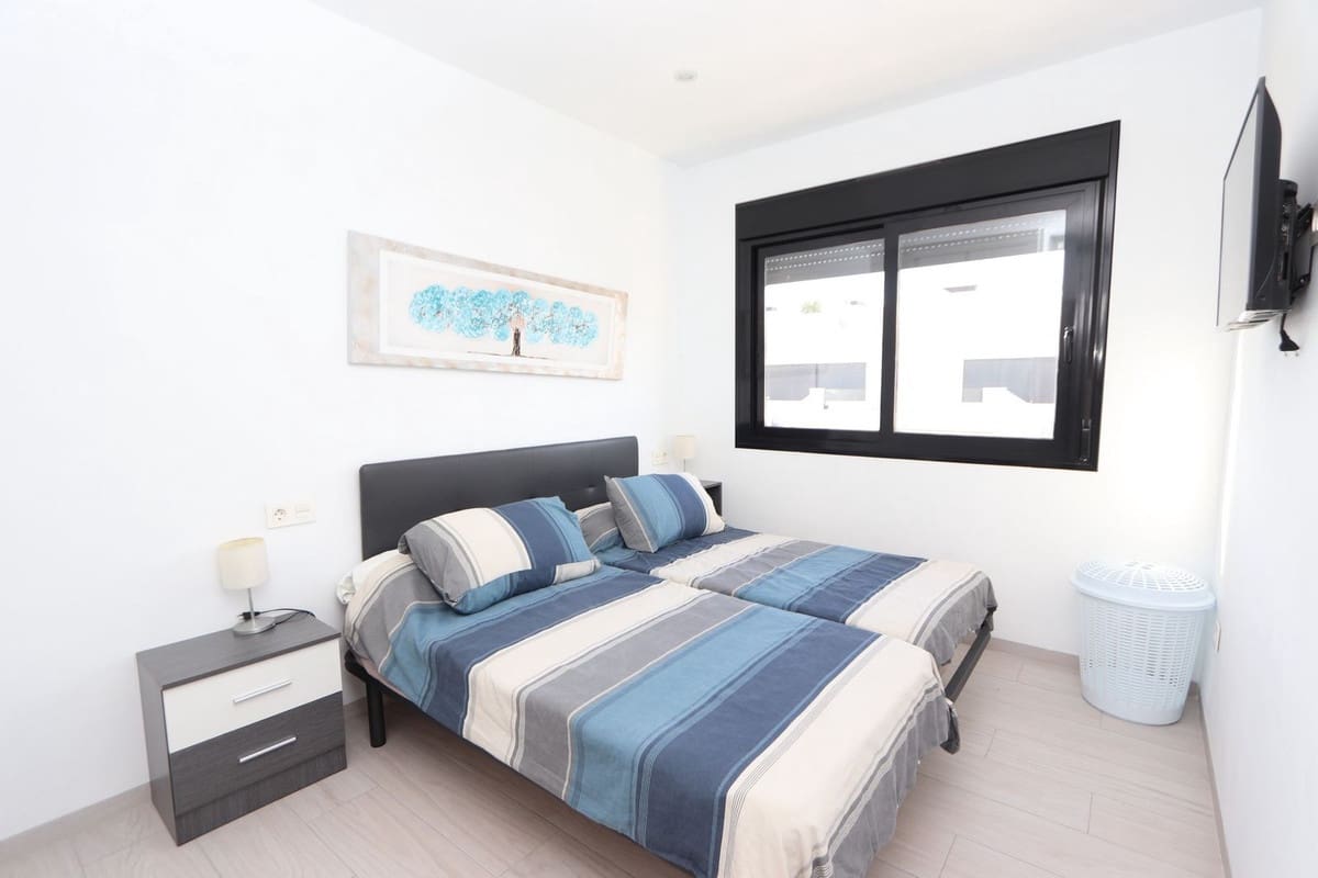 Apartamento de 2 habitaciones en San Pedro del Pinatar en venta con piscina garaje - 249.995 € (Ref: 9427056)