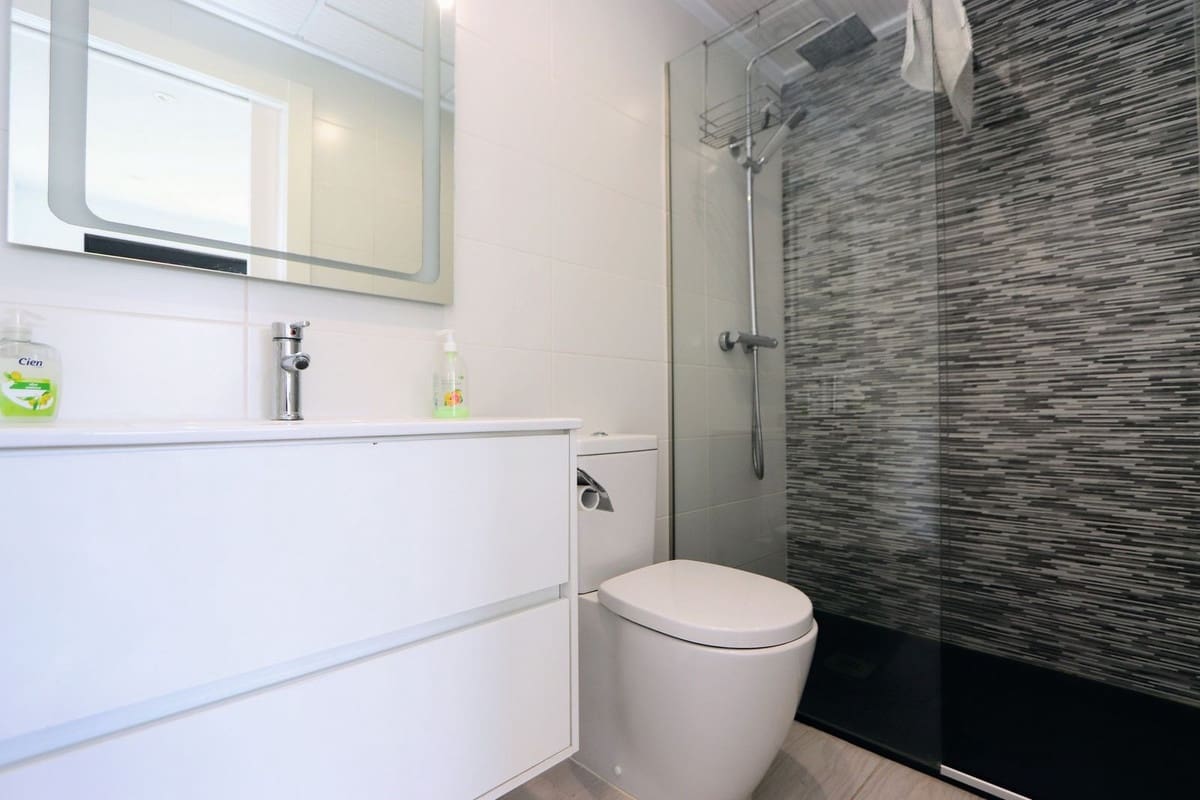 Apartamento de 2 habitaciones en San Pedro del Pinatar en venta con piscina garaje - 249.995 € (Ref: 9427056)