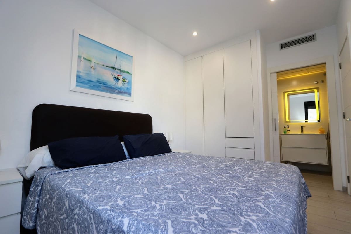 Apartamento de 2 habitaciones en San Pedro del Pinatar en venta con piscina garaje - 249.995 € (Ref: 9427056)