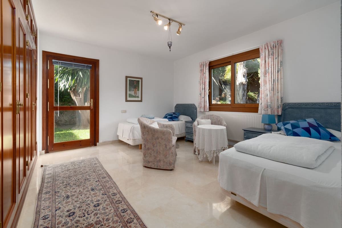 5 chambre Villa/Maison à vendre à Mijas avec piscine garage - 1 499 000 € (Ref: 9427068)