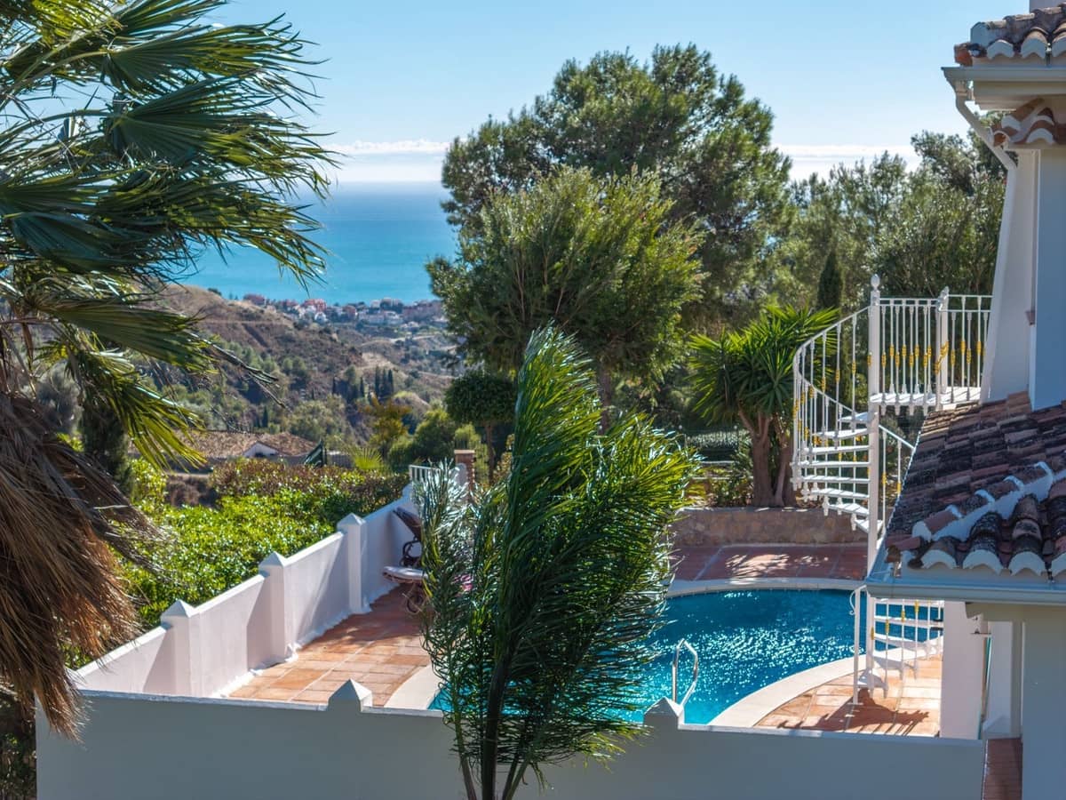 5 sovrum Villa till salu i Mijas med pool garage - 1 499 000 € (Ref: 9427068)