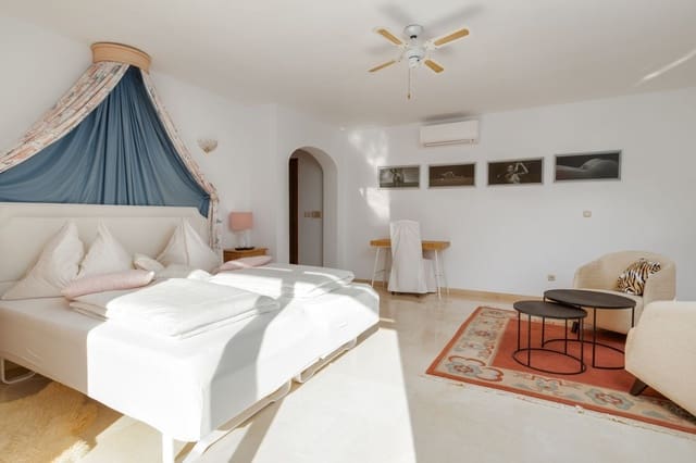 5 makuuhuone Huvila myytävänä paikassa Mijas pueblo, Mijas mukana uima-altaan 
autotalli - 1 499 000 € (Ref: 9427068)