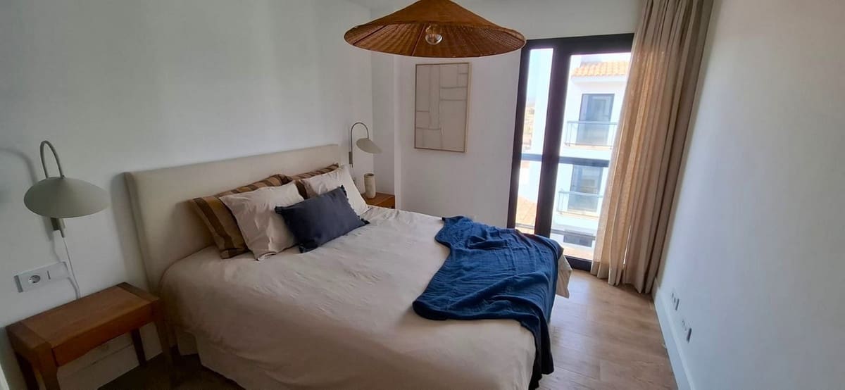 2 bedroom Apartment for sale in Corralejo with pool garage - € 279,000 (Ref: 9431291)