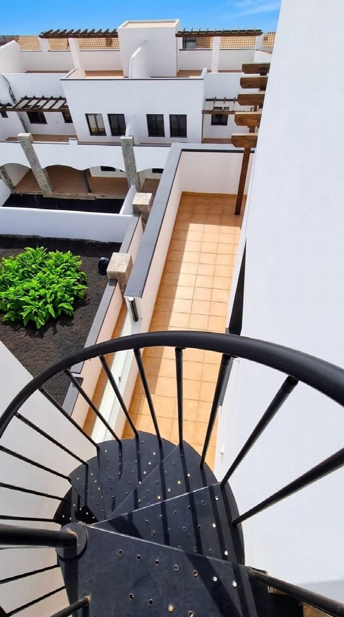 2 bedroom Apartment for sale in La Oliva with pool garage - € 275,500 (Ref: 9431291)