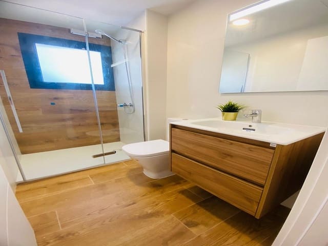 3 sypialnia Apartament na sprzedaż w Corralejo, La Oliva z basenem garażem - 335 000 € (Ref: 9431292)