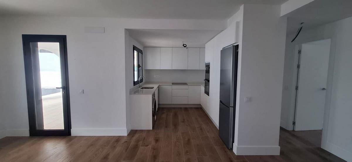 3 soverom Leilighet til salgs i Corralejo med svømmebasseng garasje - € 335 000 (Ref: 9431292)