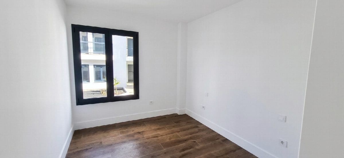 3 bedroom Apartment for sale in La Oliva with pool garage - € 340,000 (Ref: 9431292)