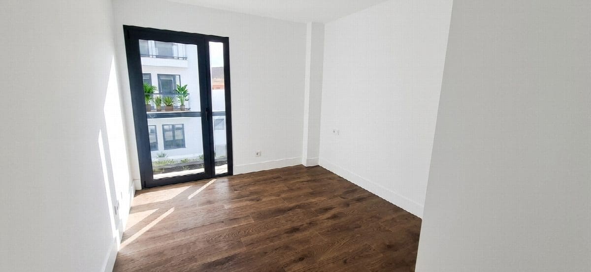 3 bedroom Apartment for sale in La Oliva with pool garage - € 340,000 (Ref: 9431292)