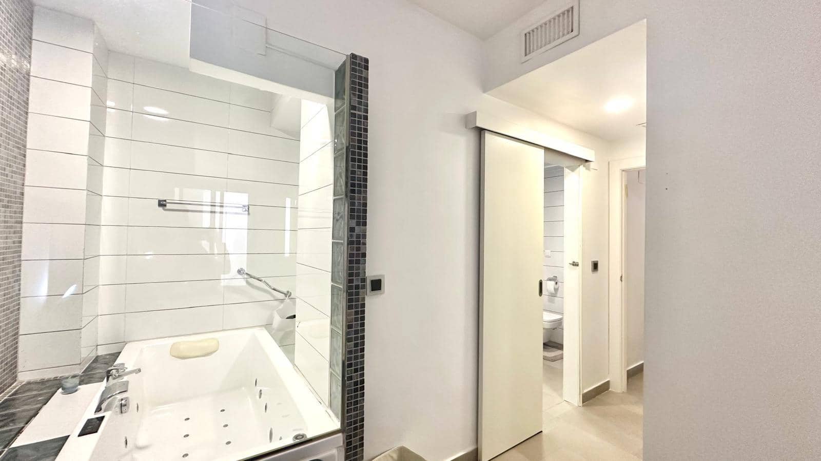 3 quarto Apartamento para venda em Torrevieja - 220 000 € (Ref: 9431305)