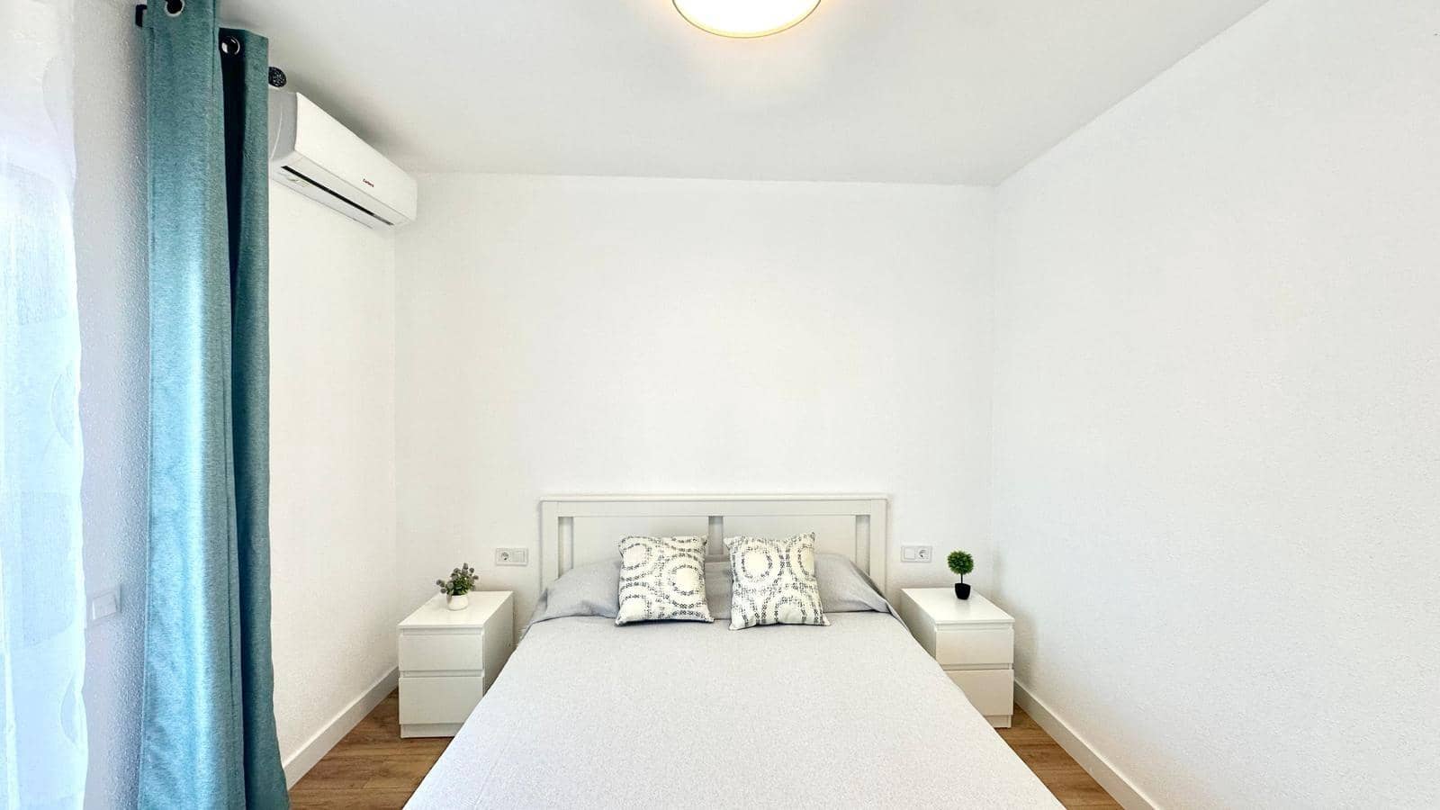 3 soveværelse Byhus til salg i Torrevieja med swimmingpool - € 249.900 (Ref: 9431306)