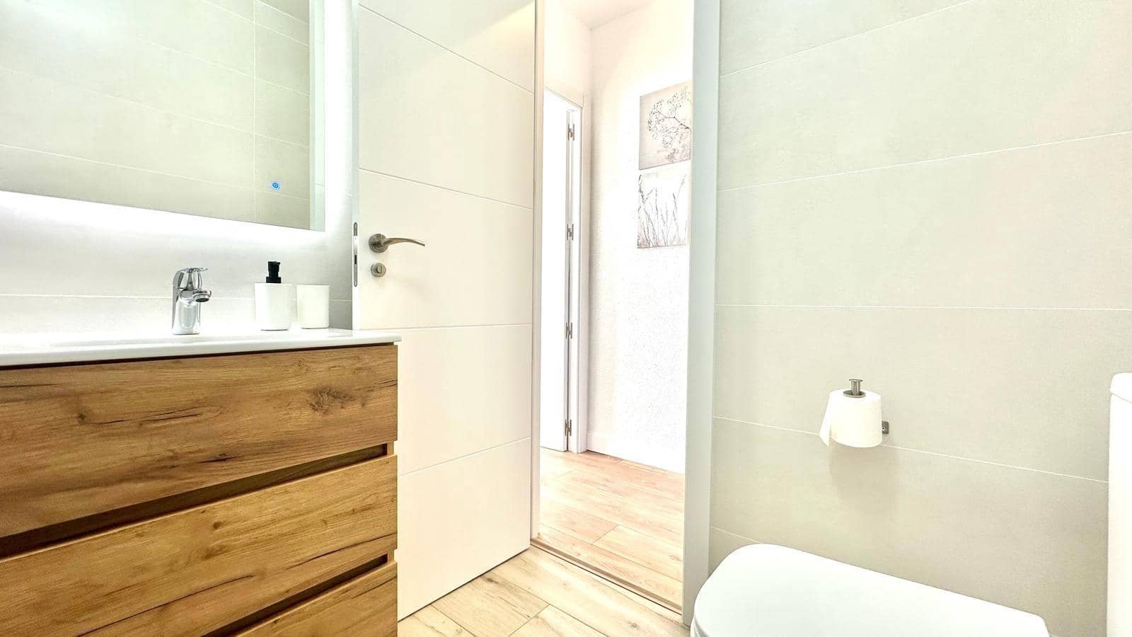 3 soveværelse Byhus til salg i Torrevieja med swimmingpool - € 249.900 (Ref: 9431306)