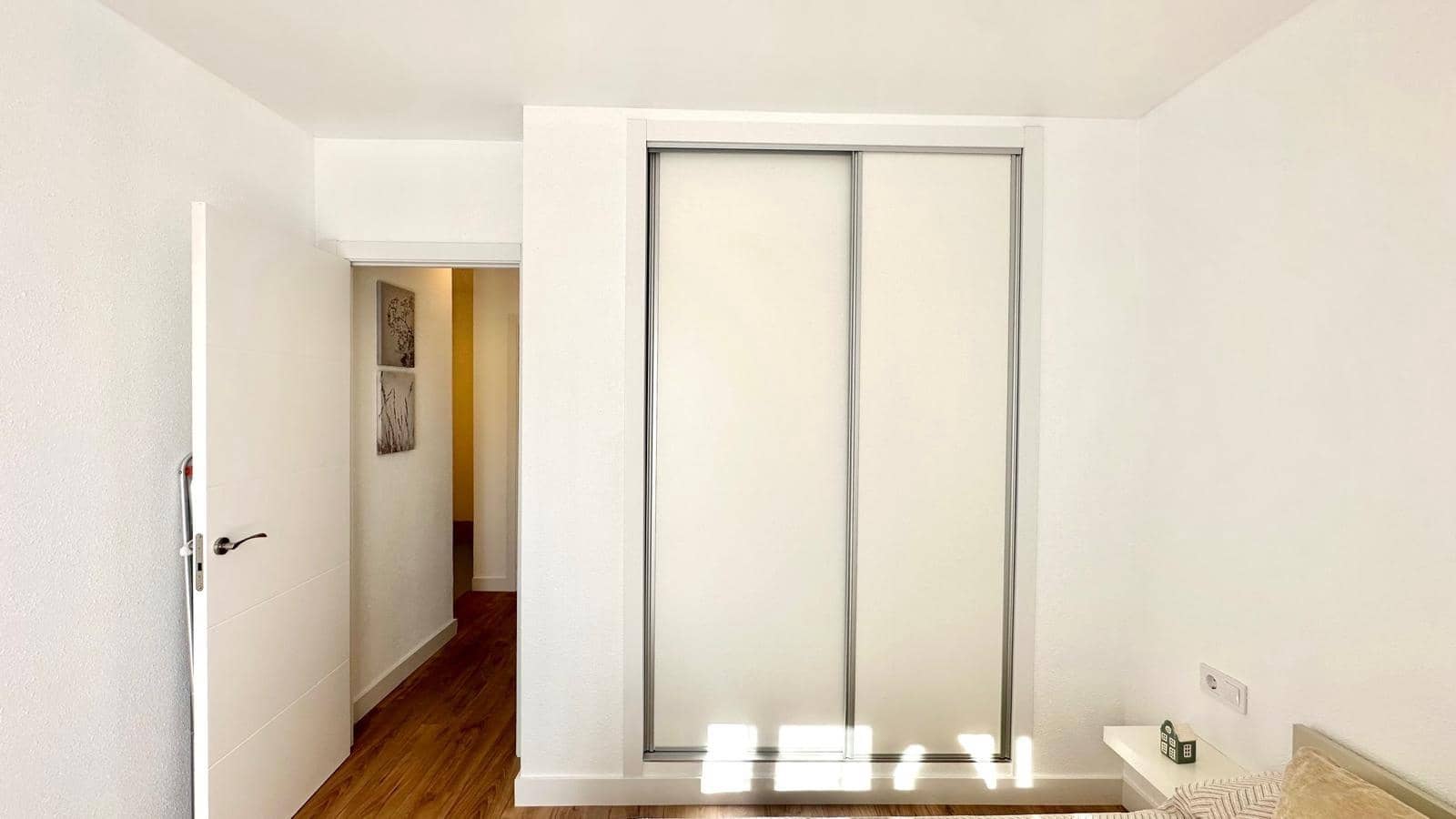 3 soveværelse Byhus til salg i Torrevieja med swimmingpool - € 249.900 (Ref: 9431306)