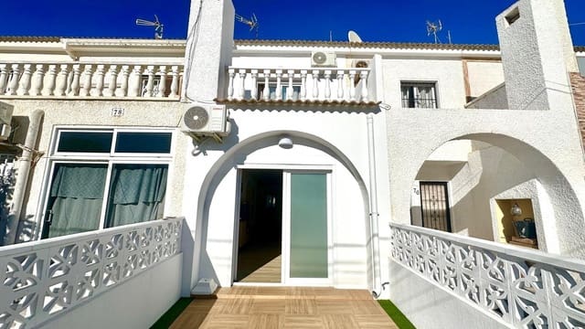 3 Zimmer Haus zu verkaufen in Nueva Torrevieja, Torrevieja mit Pool - 249.900 € (Ref: 9431306)