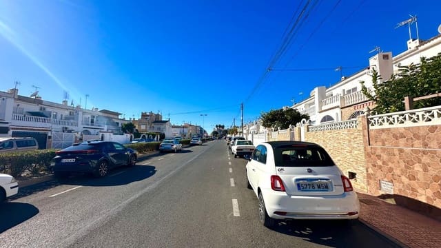 3 Zimmer Haus zu verkaufen in Nueva Torrevieja, Torrevieja mit Pool - 249.900 € (Ref: 9431306)