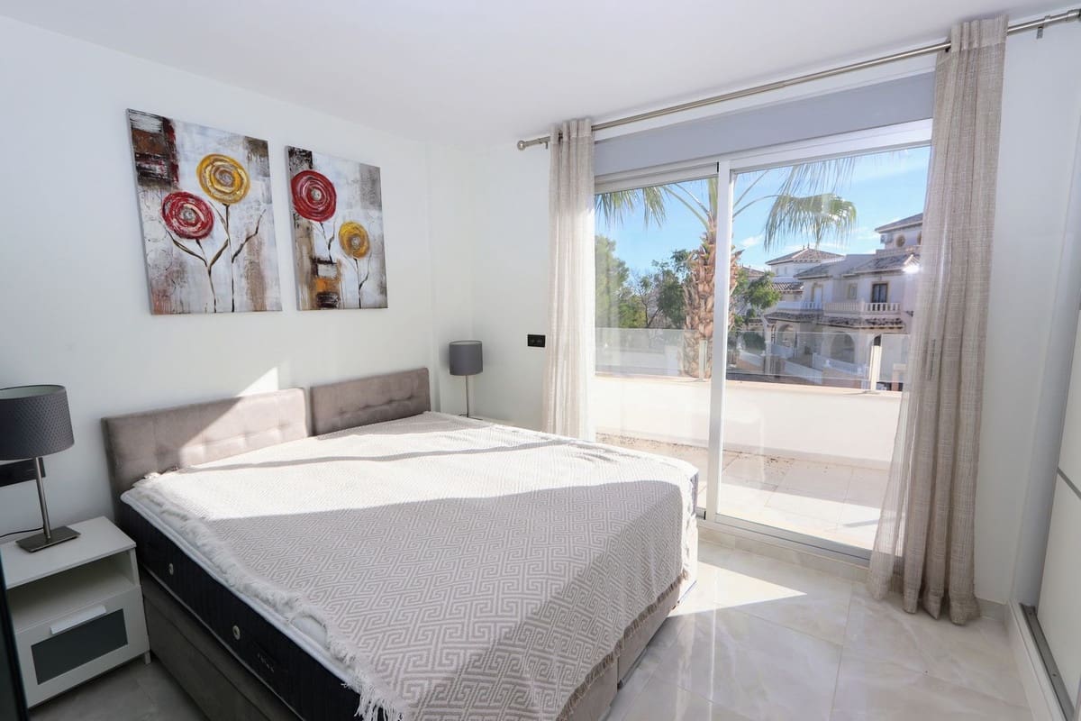 3 bedroom Villa for sale in Orihuela Costa with pool garage - € 389,000 (Ref: 9431849)