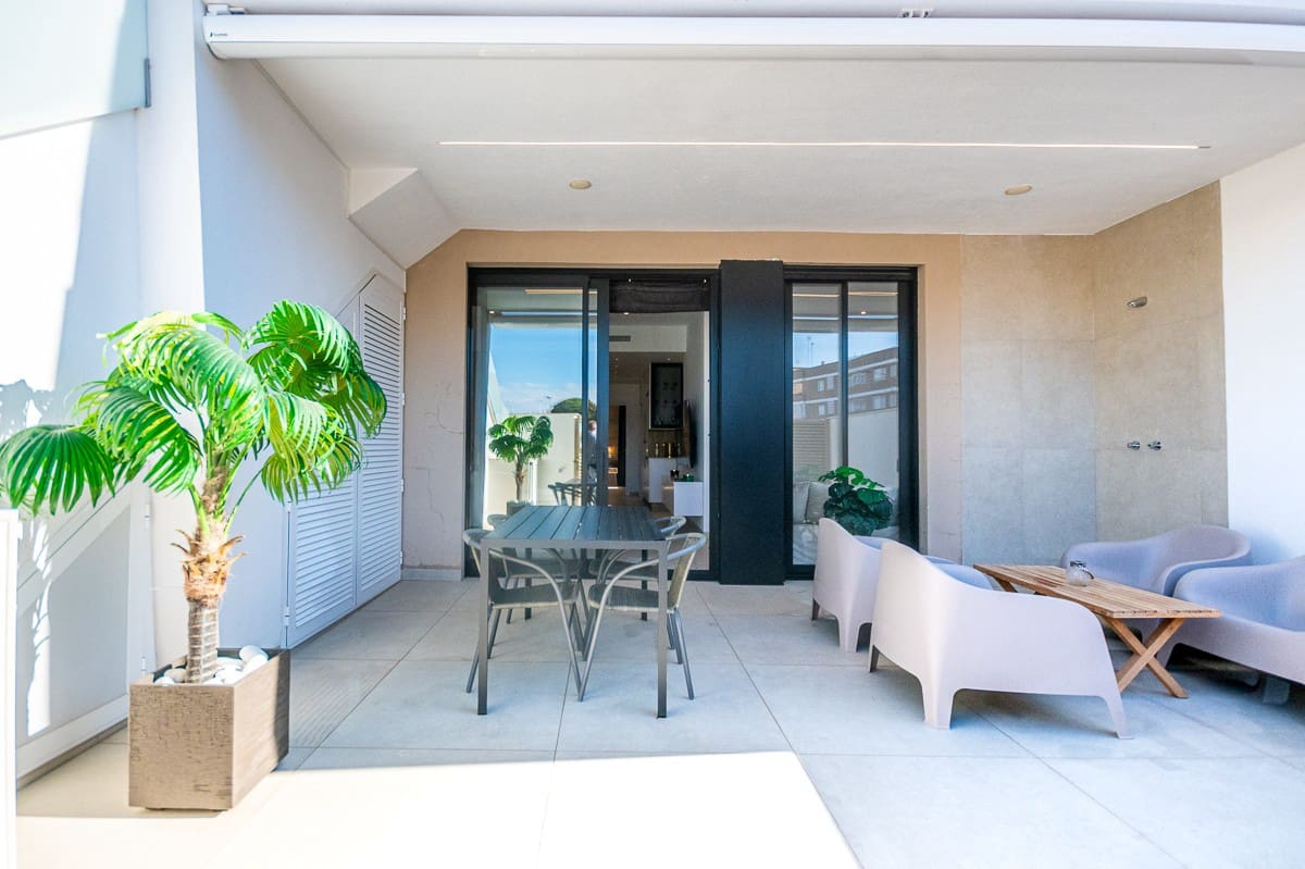 Apartamento de 3 habitaciones en San Pedro del Pinatar en venta con piscina - 289.000 € (Ref: 9433284)