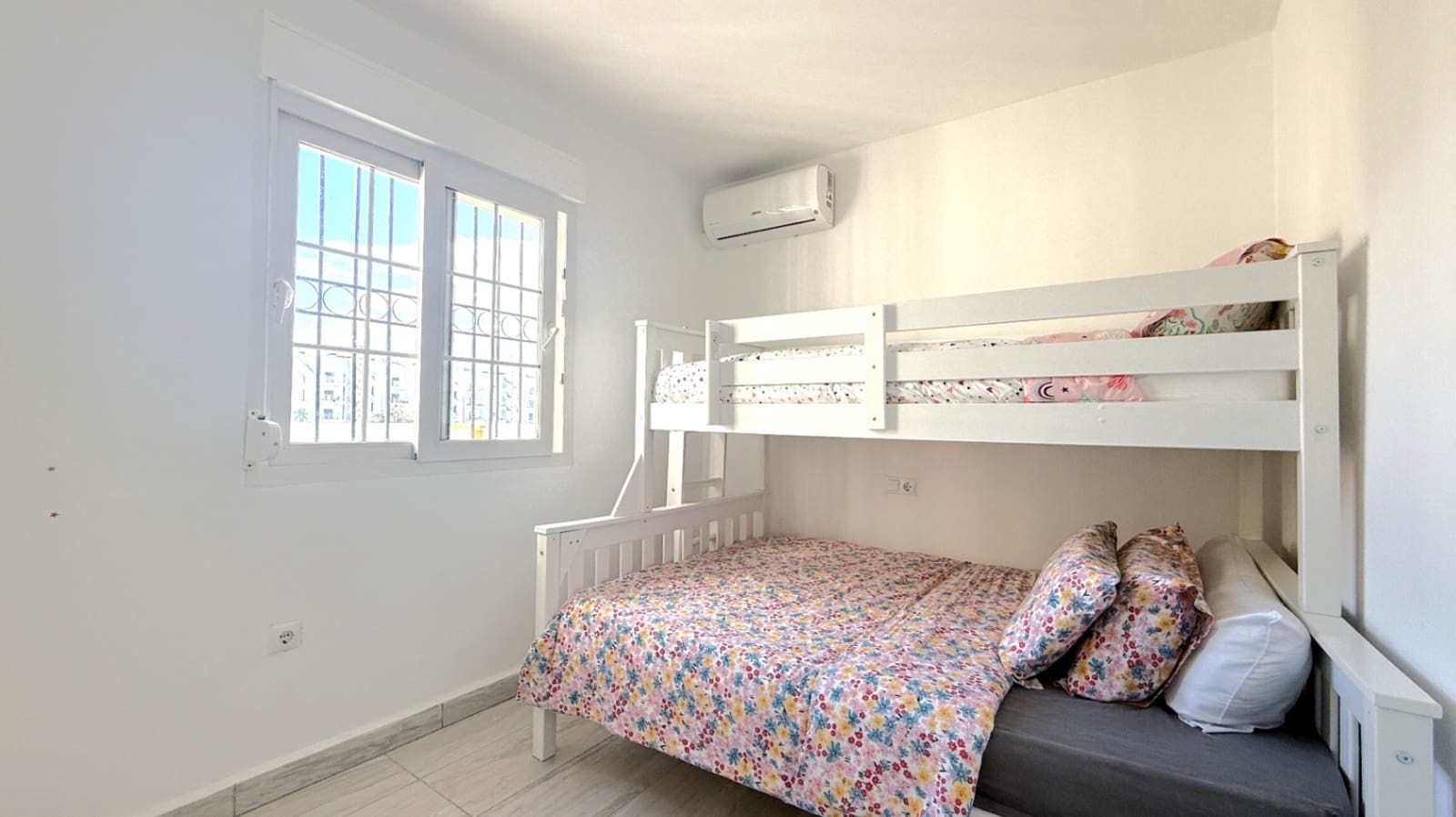 2 soverom Kjedet enebolig til salgs i Orihuela - € 339 000 (Ref: 9433288)