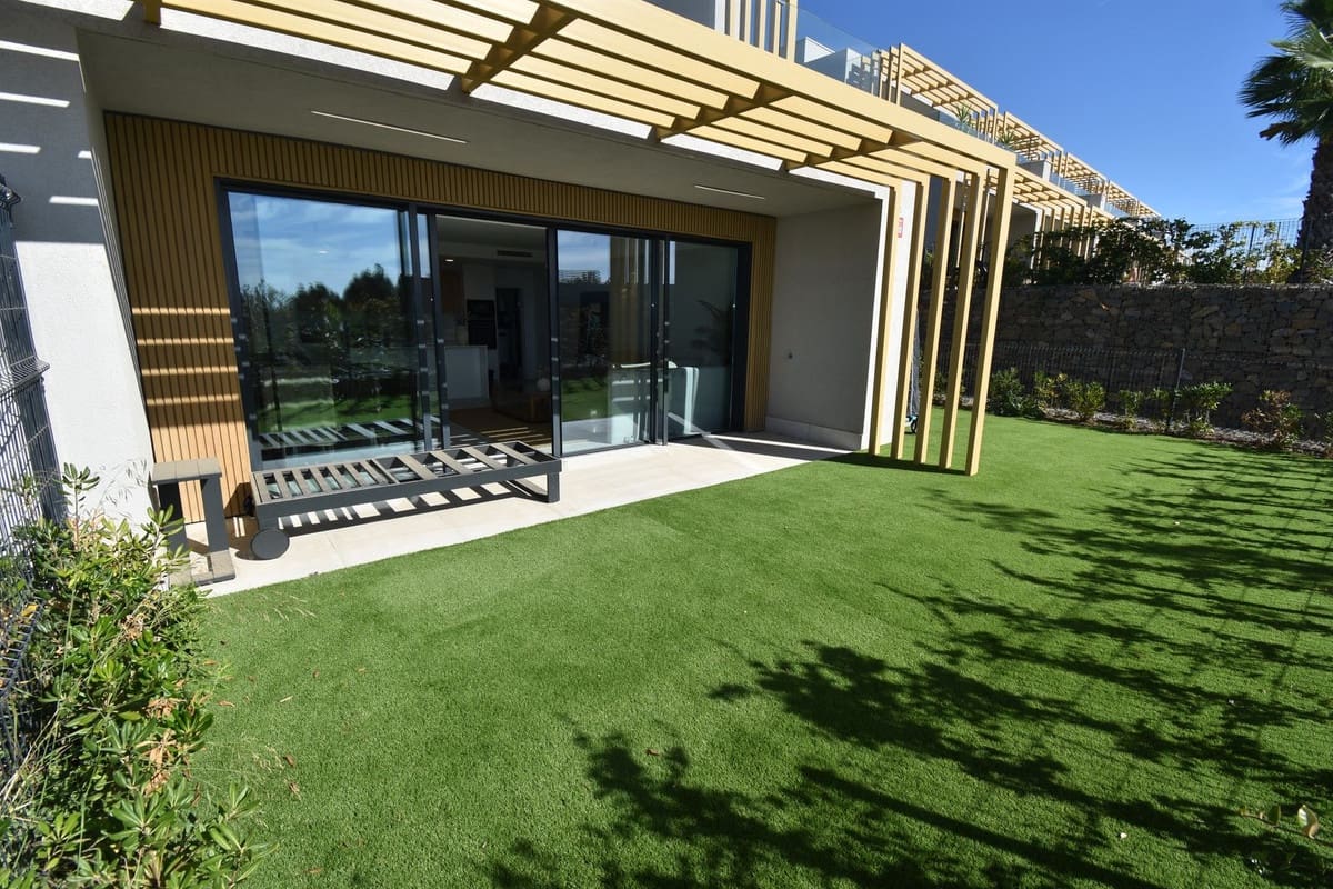 4 chambre Maison de Ville à vendre à Mijas Costa avec piscine - 1 099 999 € (Ref: 9433290)