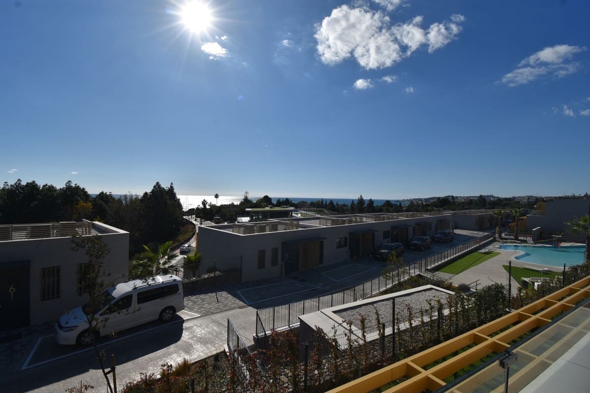 4 sypialnia Dom na sprzedaż w Mijas Costa z basenem - 1 099 999 € (Ref: 9433290)