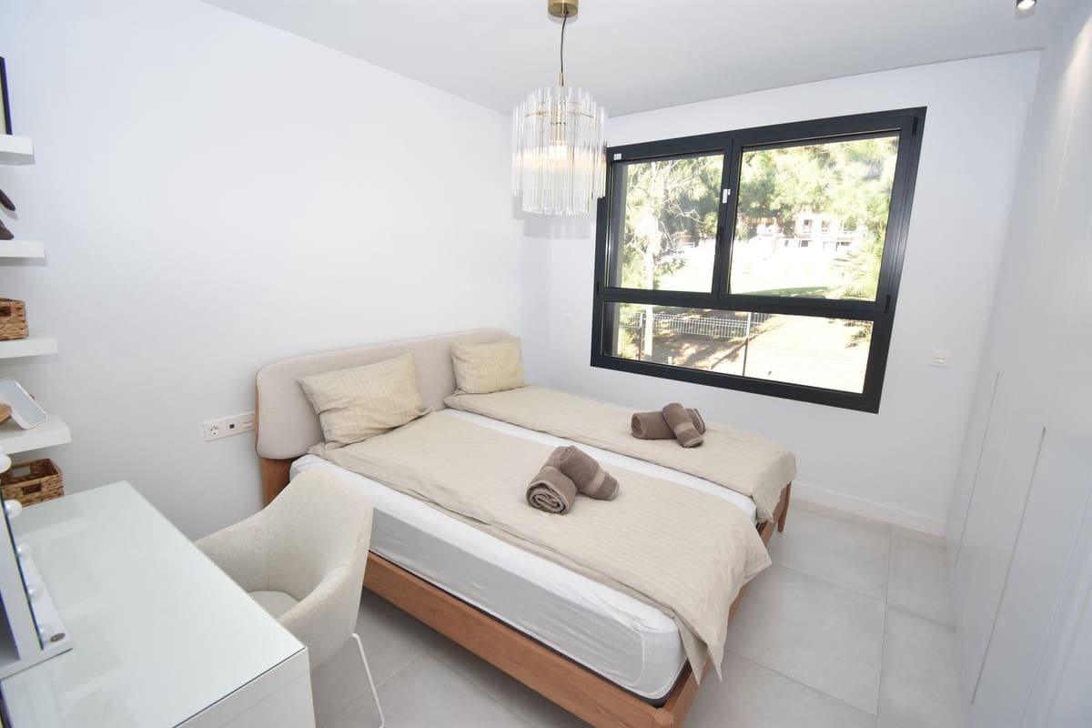 4 bedroom Townhouse for sale in Mijas Costa with pool - € 1,099,999 (Ref: 9433290)