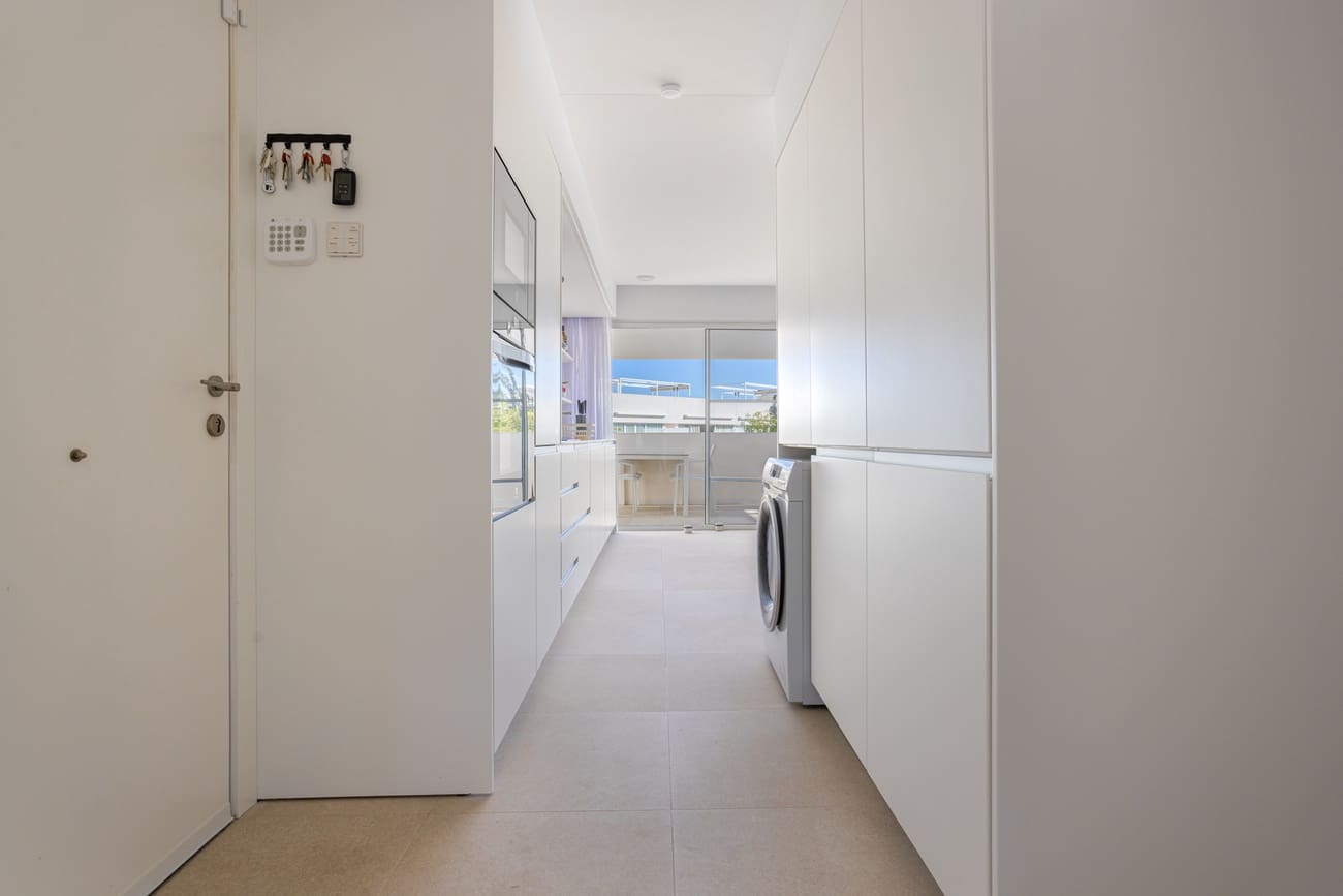 3 sypialnia Apartament na sprzedaż w Torrevieja z basenem garażem - 340 000 € (Ref: 9433292)