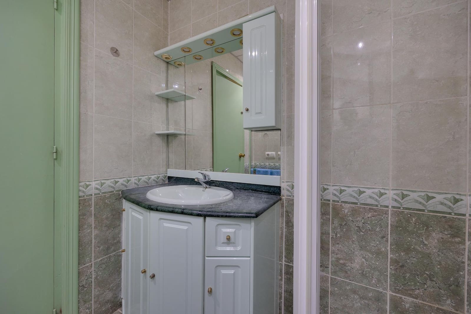 3 bedroom Bungalow for sale in Torrevieja - € 165,000 (Ref: 9437092)