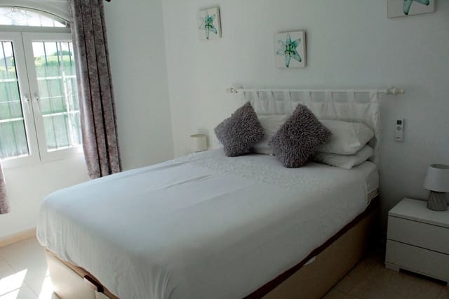 3 sovrum Villa till salu i La Zenia, Orihuela med pool garage - 329 990 € (Ref: 9437093)