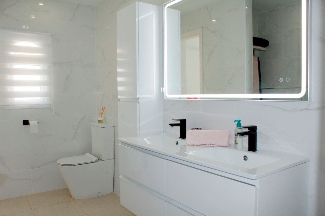 3 bedroom Villa for sale in Orihuela Costa with pool garage - € 329,990 (Ref: 9437093)