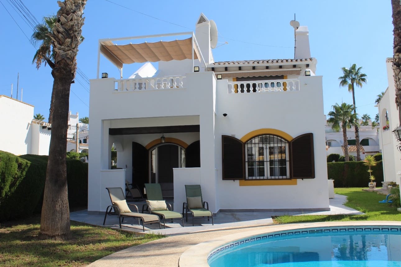 3 bedroom Villa for sale in Orihuela Costa with pool garage - € 329,990 (Ref: 9437093)