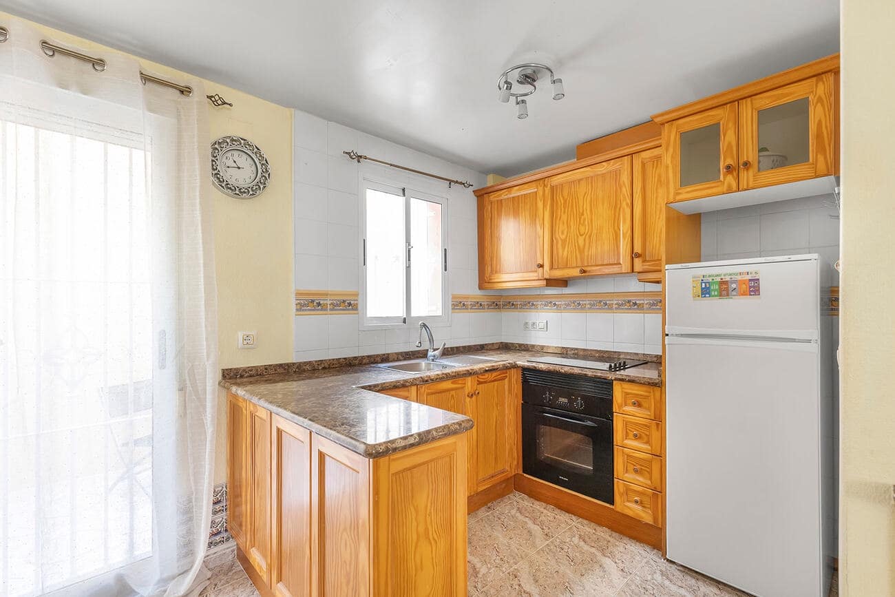 2 soverom Rekkehus til salgs i Orihuela Costa - € 170 000 (Ref: 9437094)