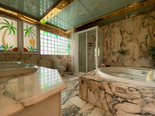 2 quarto Penthouse para venda em El Molino, Torrevieja - 480 000 € (Ref: 9439953)