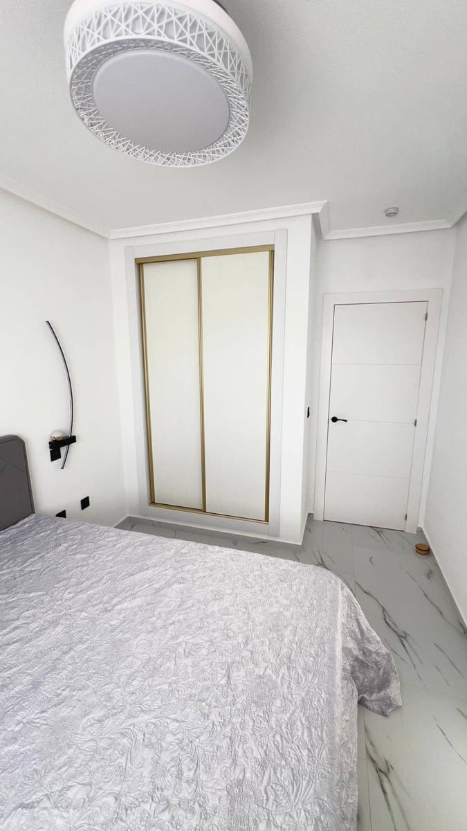 1 sovrum Takvåning till salu i Orihuela Costa med pool - 170 000 € (Ref: 9439957)