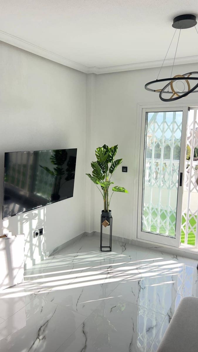 1 sovrum Takvåning till salu i Orihuela Costa med pool - 170 000 € (Ref: 9439957)