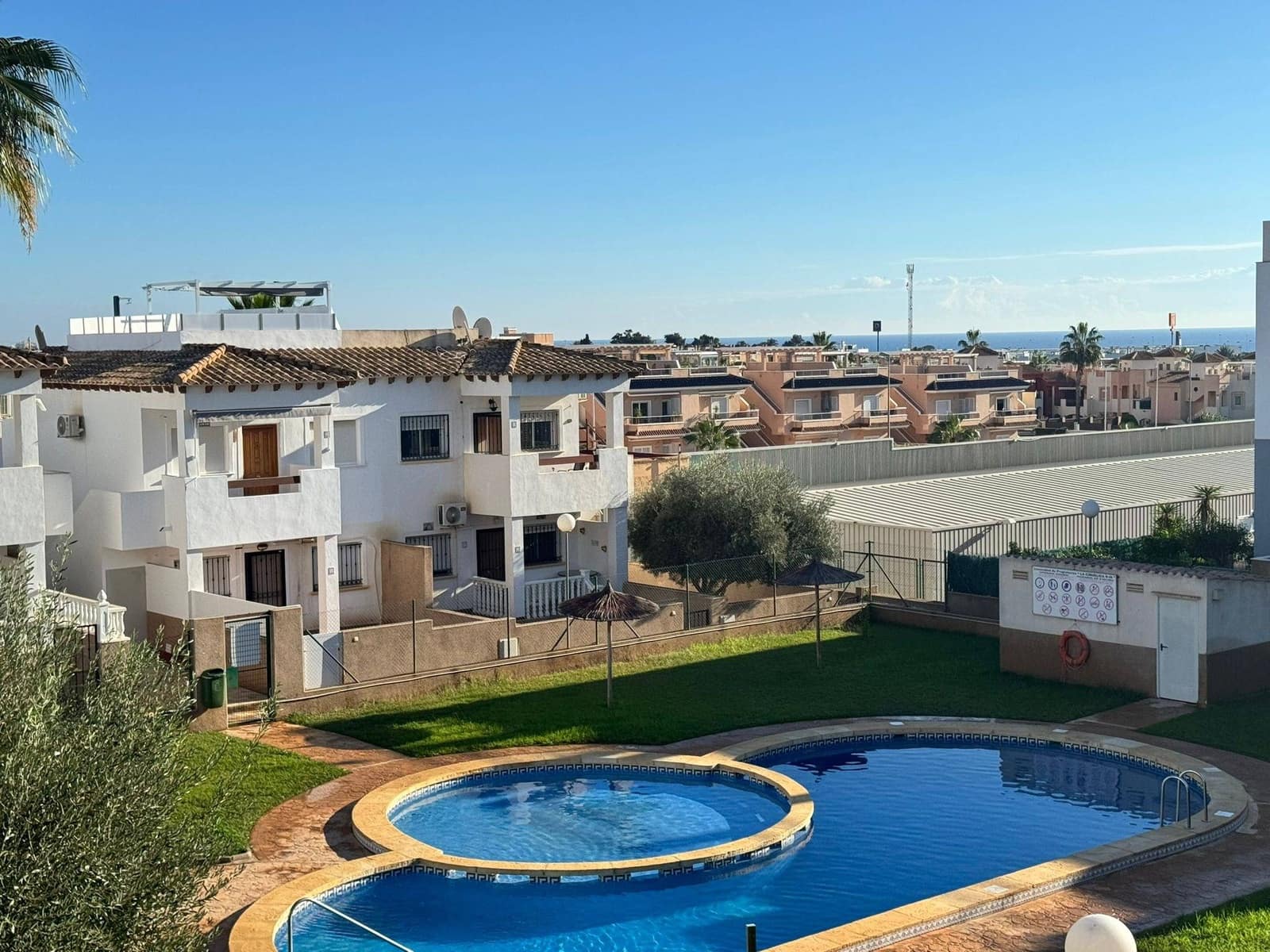 2 bedroom Apartment for sale in Orihuela with pool - € 159,999 (Ref: 9441373)