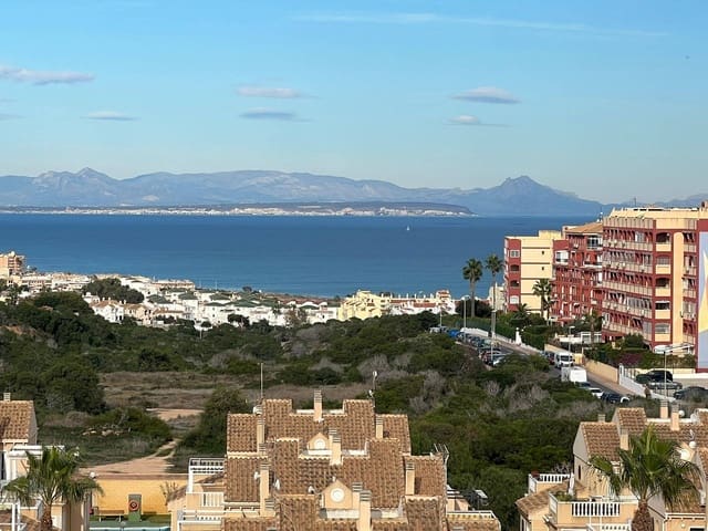 2 Zimmer Haus zu verkaufen in Aguas Nuevas, Torrevieja mit Pool - 195.999 € (Ref: 9441374)