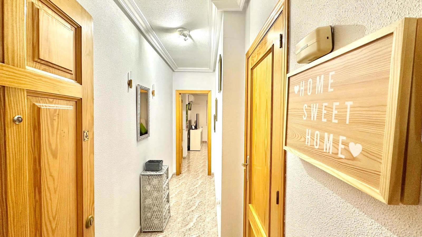 2 Zimmer Apartment zu verkaufen in Torrevieja - 154.900 € (Ref: 9441376)