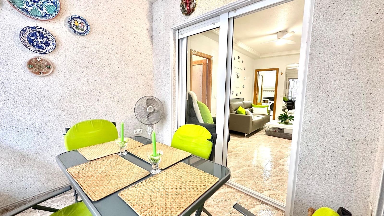 2 Zimmer Apartment zu verkaufen in Torrevieja - 154.900 € (Ref: 9441376)