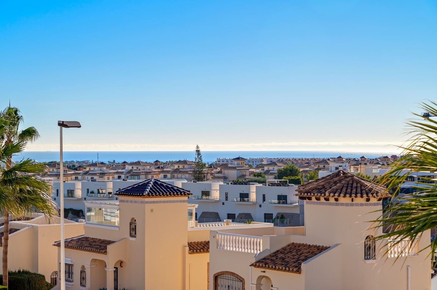 3 makuuhuone Huvila myytävänä paikassa Orihuela Costa mukana uima-altaan - 475 000 € (Ref: 9446199)